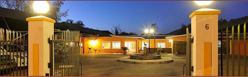 Casa Piccolo Hotel Windhoek Exterior photo